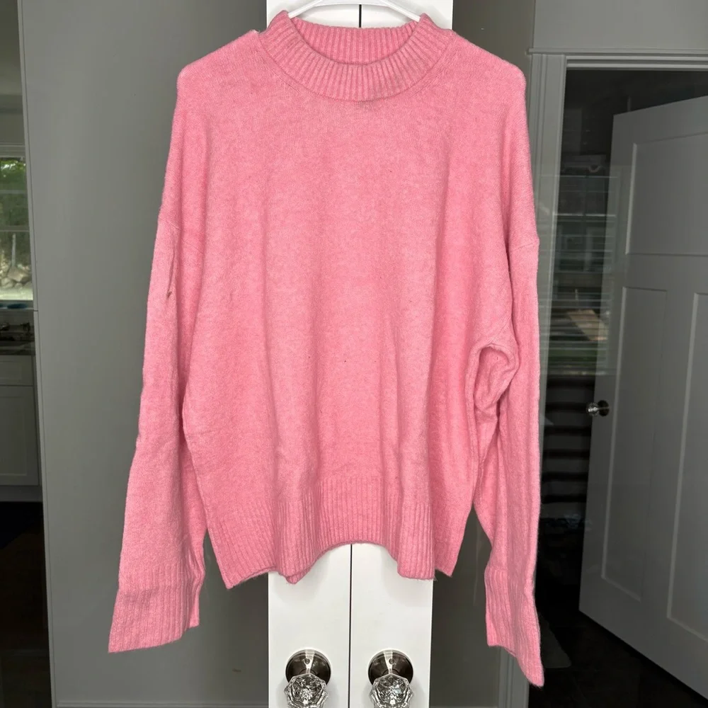 NWT J. Crew Girlfriend Crewneck Sweater Extra-soft Yarn Pink
